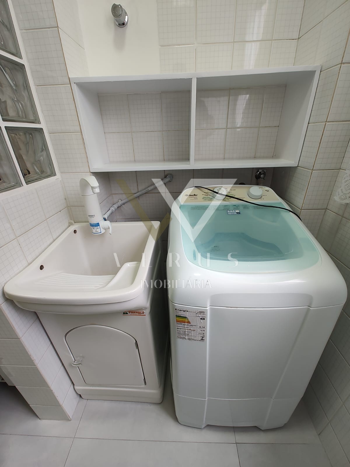 Apartamento Mobiliado para Aluguel no Centro de Balneário Camboriú.