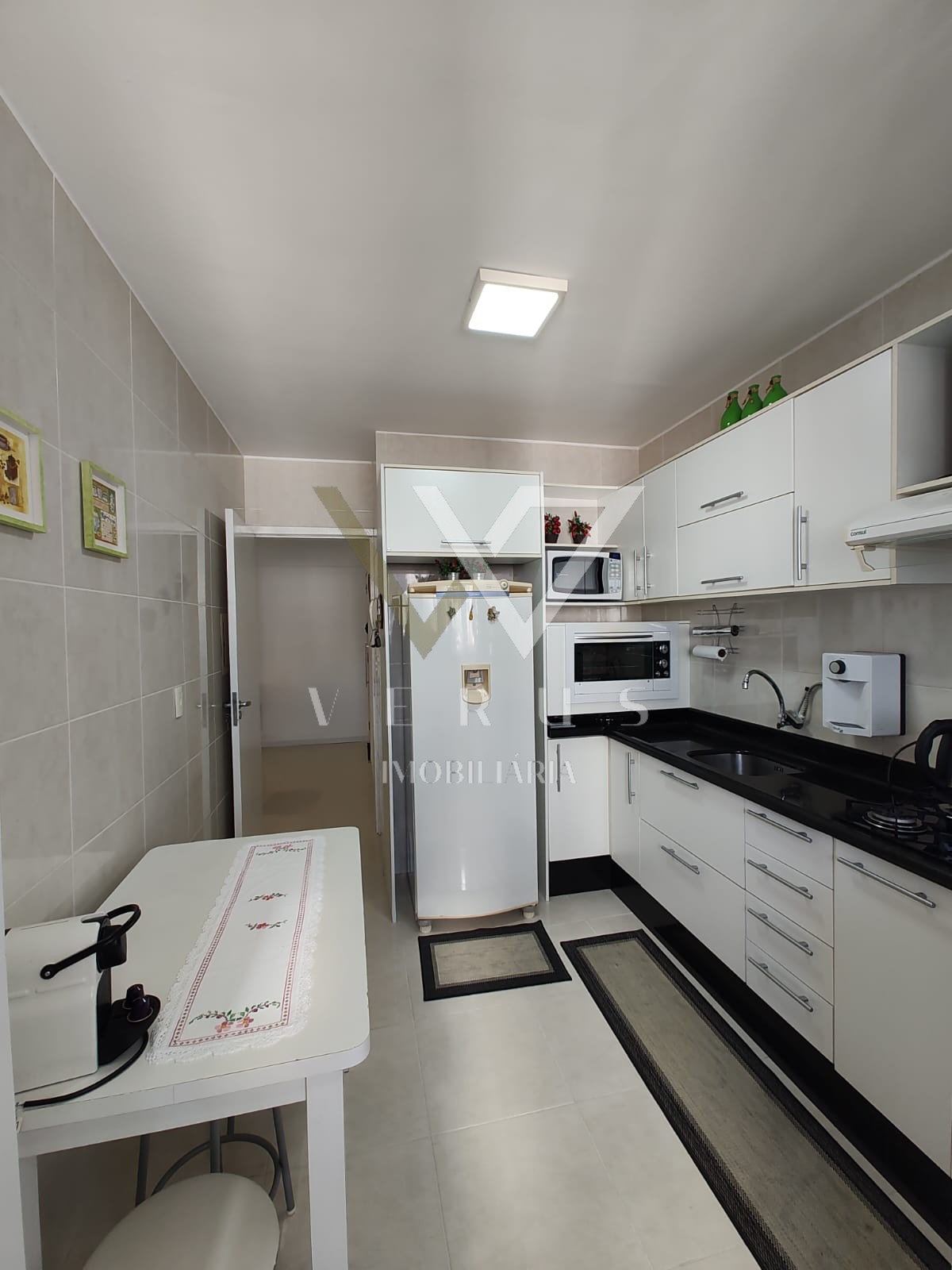 Apartamento 2 quartos para Venda no bairro Centro em Balneário Camboriú